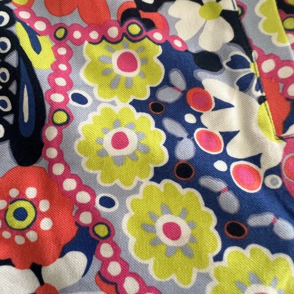 T BY TALBOT. SIZE MP. FLORAL PATTERNED SKORTS. - Picture 8 of 13